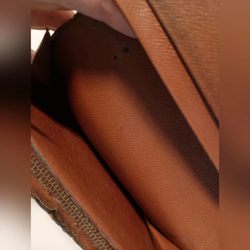 Louis Vuitton Tresor L-shaped zipper compact wallet Monogram